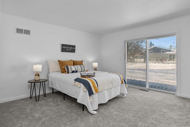 655 S PARK AVENUE, Neenah, WI 54956