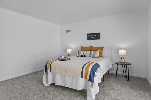 655 S PARK AVENUE, Neenah, WI 54956