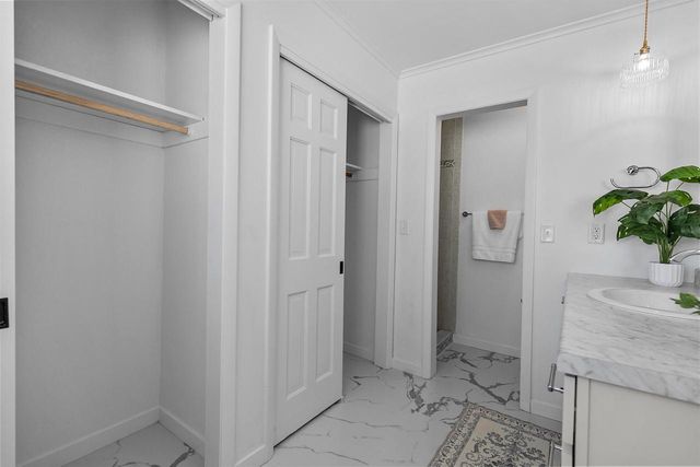 655 S PARK AVENUE, Neenah, WI 54956