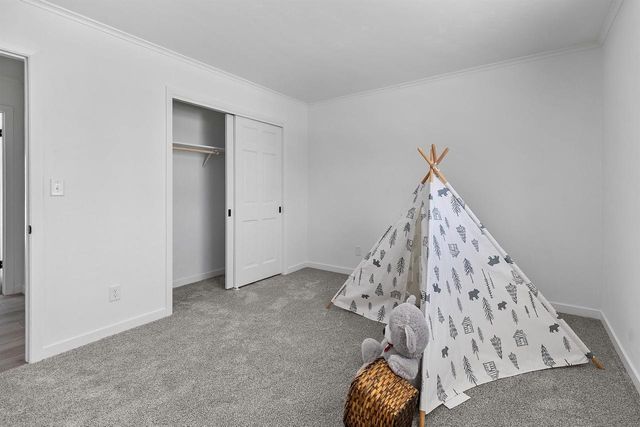 655 S PARK AVENUE, Neenah, WI 54956