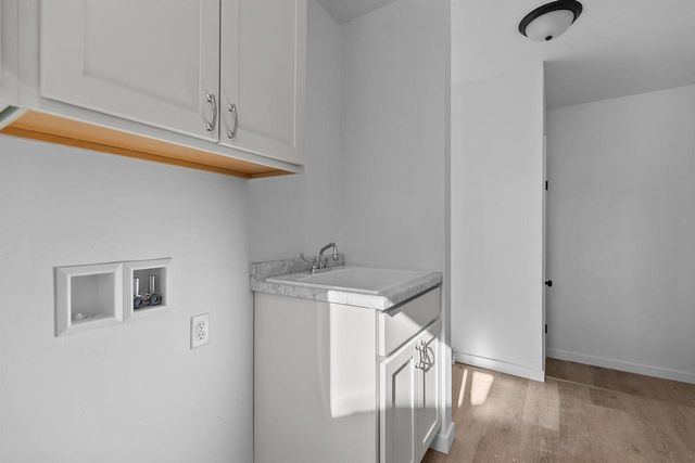 655 S PARK AVENUE, Neenah, WI 54956