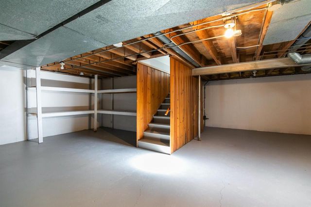 655 S PARK AVENUE, Neenah, WI 54956