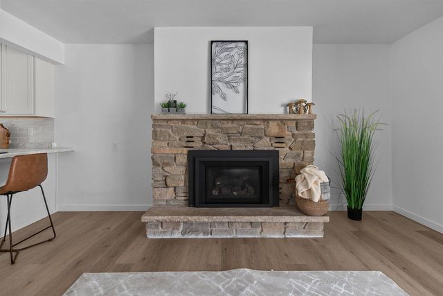 655 S PARK AVENUE, Neenah, WI 54956