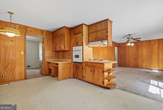 716 Lynn Valley Road SW, Atlanta, GA 30311