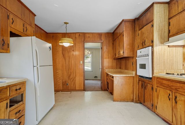 716 Lynn Valley Road SW, Atlanta, GA 30311