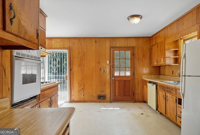 716 Lynn Valley Road SW, Atlanta, GA 30311