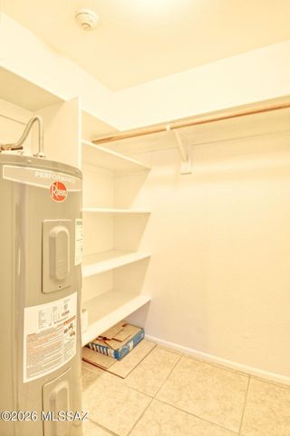 1810 E Blacklidge Dr Apt 219, Tucson, AZ 85719