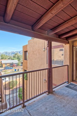 1810 E Blacklidge Dr Apt 219, Tucson, AZ 85719