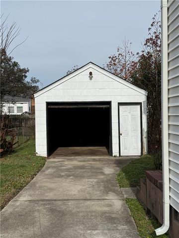 530 Sterling ST, Norfolk, VA 23505