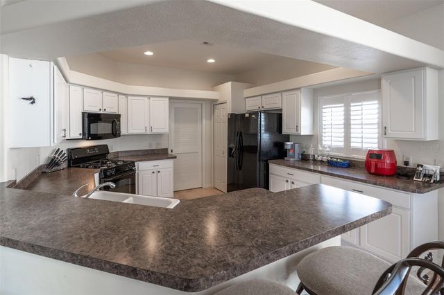 15803 SW 11TH COURT ROAD, Ocala, FL 34473