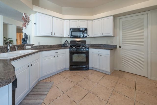 15803 SW 11TH COURT ROAD, Ocala, FL 34473