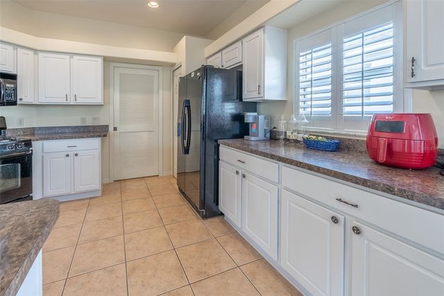 15803 SW 11TH COURT ROAD, Ocala, FL 34473