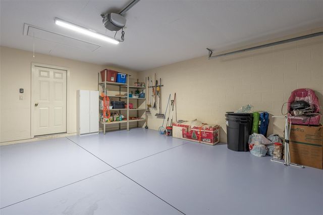 15803 SW 11TH COURT ROAD, Ocala, FL 34473