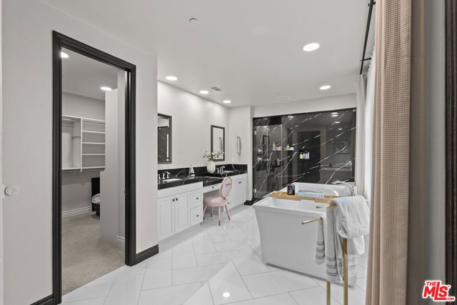 55 Suede, Irvine, CA 92602