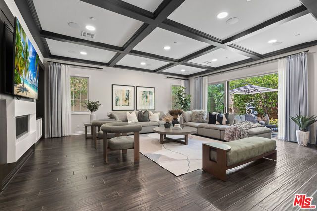 55 Suede, Irvine, CA 92602