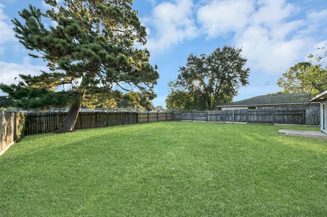 22614 Smokey Hill Drive, Katy, TX 77450