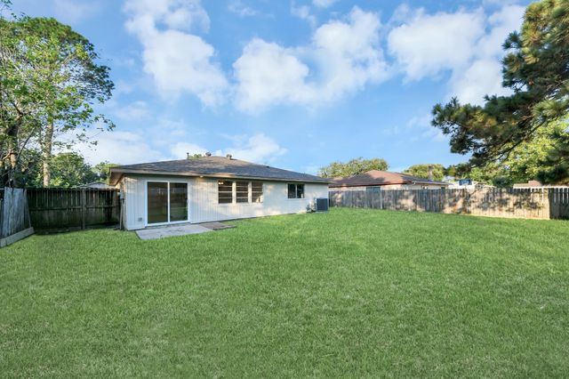 22614 Smokey Hill Drive, Katy, TX 77450