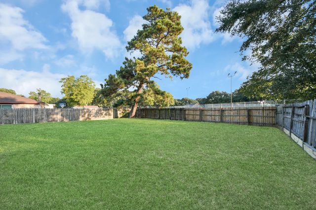 22614 Smokey Hill Drive, Katy, TX 77450