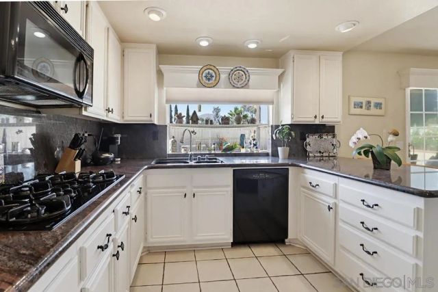 11623 Via Jacquelina, El Cajon, CA 92019
