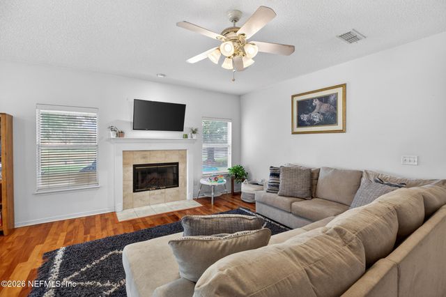 1844 CHATHAM VILLAGE Drive, Orange Park, FL 32003