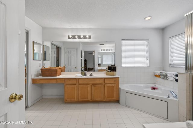 1844 CHATHAM VILLAGE Drive, Orange Park, FL 32003