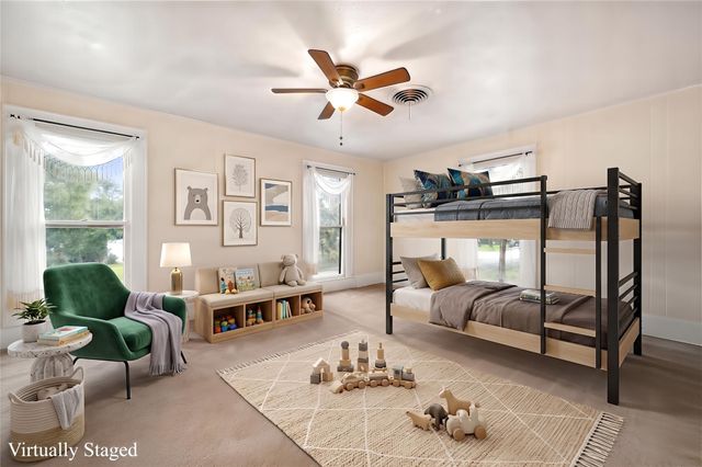 816 W Adoue Street, Alvin, TX 77511