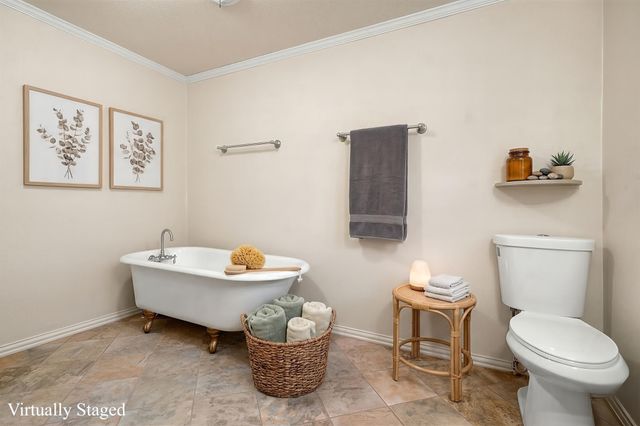 816 W Adoue Street, Alvin, TX 77511
