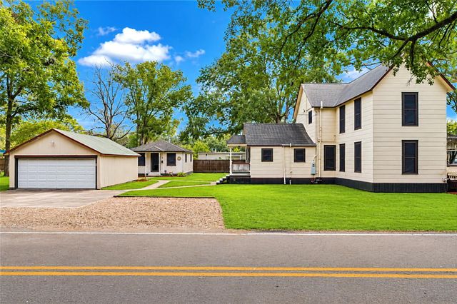816 W Adoue Street, Alvin, TX 77511