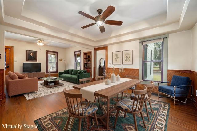 816 W Adoue Street, Alvin, TX 77511