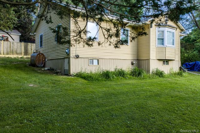 26 Woodycrest Trail, Monroe, NY 10950