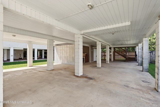 131 Northwood Drive, Pass Christian, MS 39571