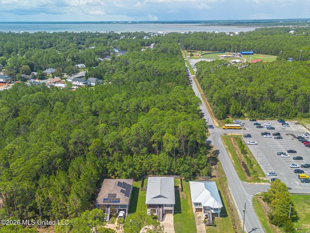 131 Northwood Drive, Pass Christian, MS 39571