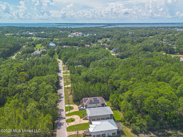131 Northwood Drive, Pass Christian, MS 39571