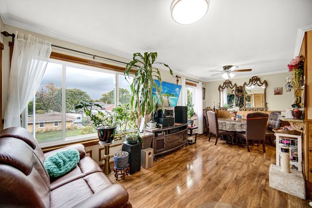 10210 Washington Avenue 311, Oak Lawn, IL 60453