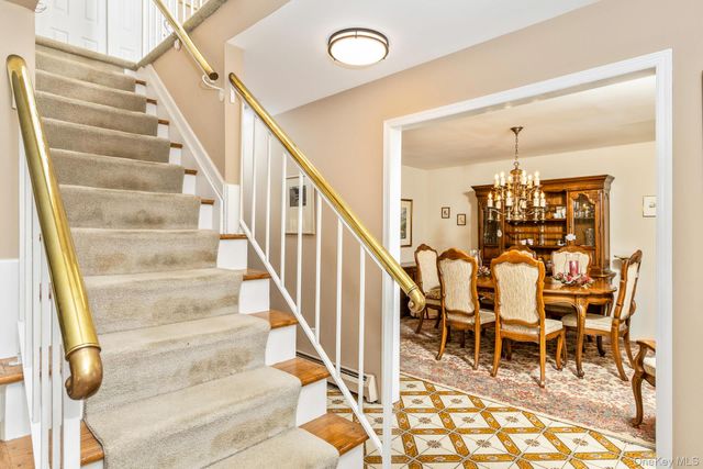 260 Washington Avenue, Saint James, NY 11780