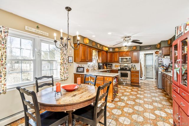 260 Washington Avenue, Saint James, NY 11780