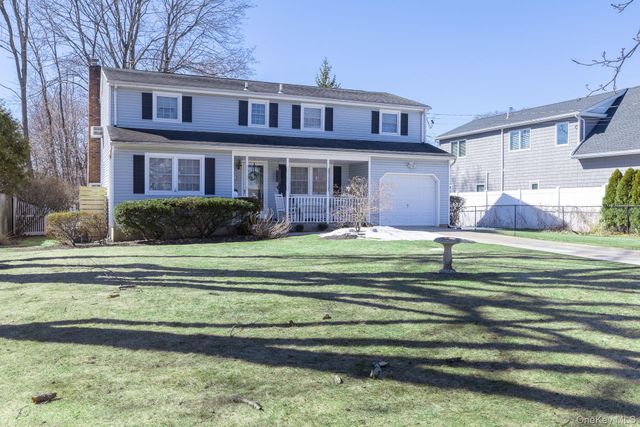 260 Washington Avenue, Saint James, NY 11780