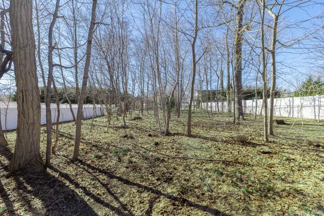 260 Washington Avenue, Saint James, NY 11780