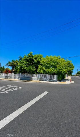 910 N Alma, Los Angeles, CA 90063