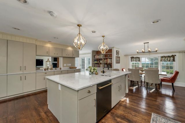 580 Pine Hill Road, Wolfeboro, NH 03894