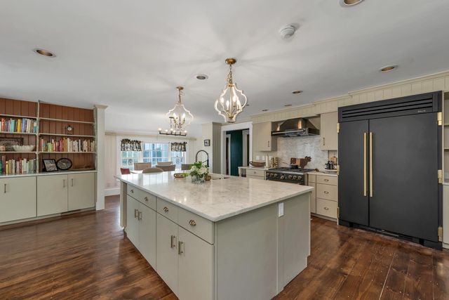 580 Pine Hill Road, Wolfeboro, NH 03894