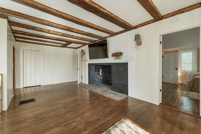 580 Pine Hill Road, Wolfeboro, NH 03894