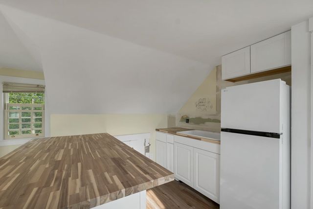 580 Pine Hill Road, Wolfeboro, NH 03894