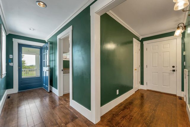 580 Pine Hill Road, Wolfeboro, NH 03894