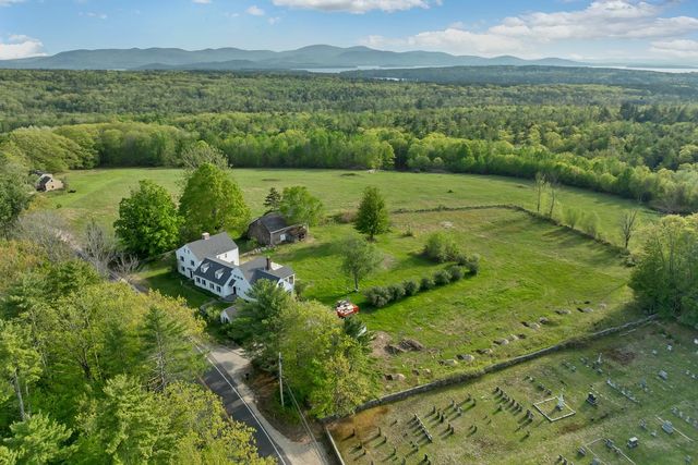 580 Pine Hill Road, Wolfeboro, NH 03894