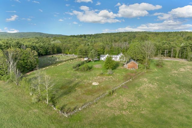 580 Pine Hill Road, Wolfeboro, NH 03894