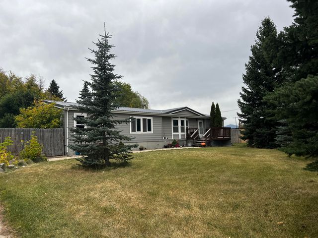 500 Wright ST, Lewistown, MT 59457 property photo