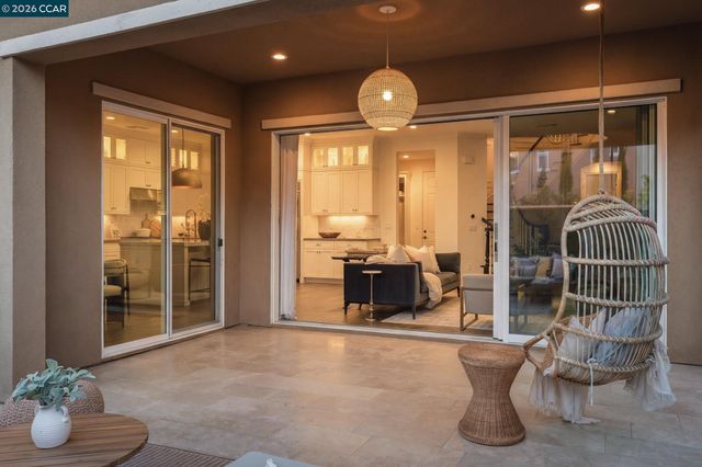 1150 Trumpet Vine Ln, San Ramon, CA 94582