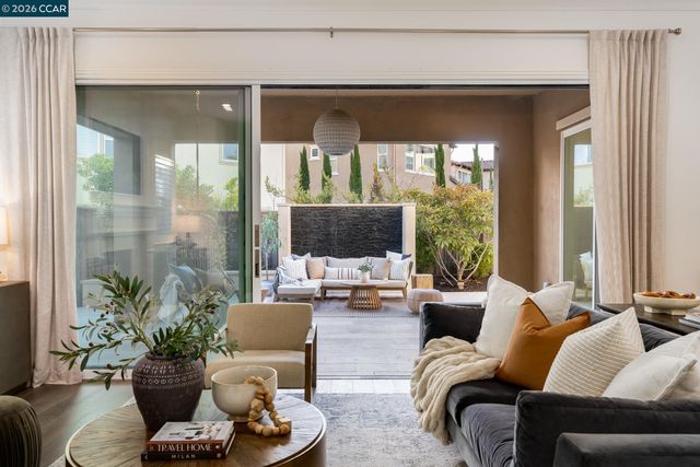 1150 Trumpet Vine Ln, San Ramon, CA 94582