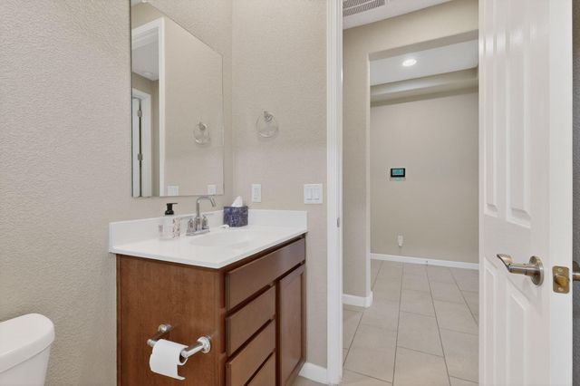 3062 W Turquesa Loop SE, Rio Rancho, NM 87124